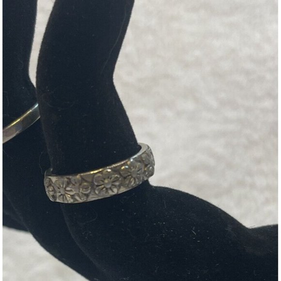 Set‎ of 3 size 6 1/4 metal alloy ring stack bundle - Picture 5 of 6